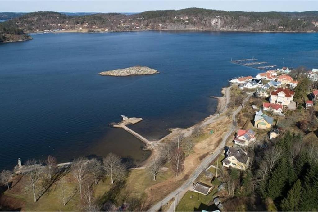 Ferienwohnung Nyrenoverat Kaellarlaegenhet Ljungskile Exterior foto