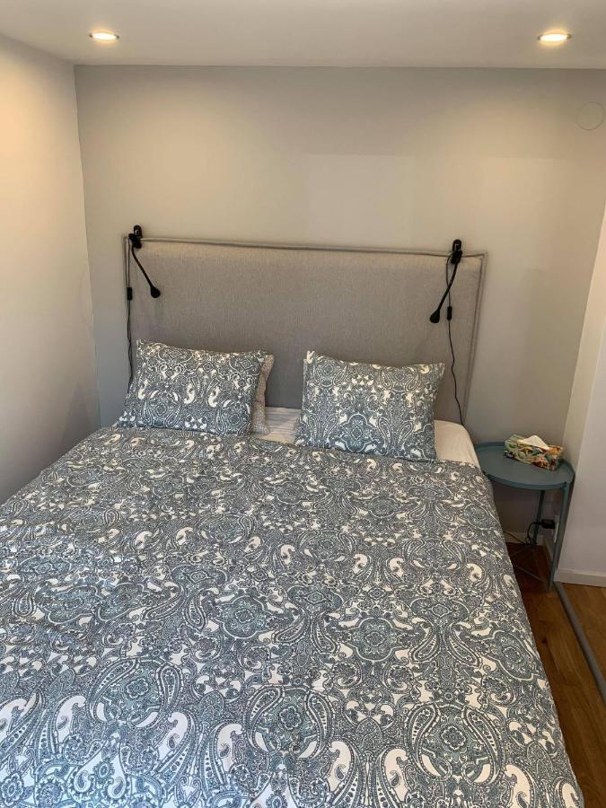 Ferienwohnung Nyrenoverat Kaellarlaegenhet Ljungskile Exterior foto