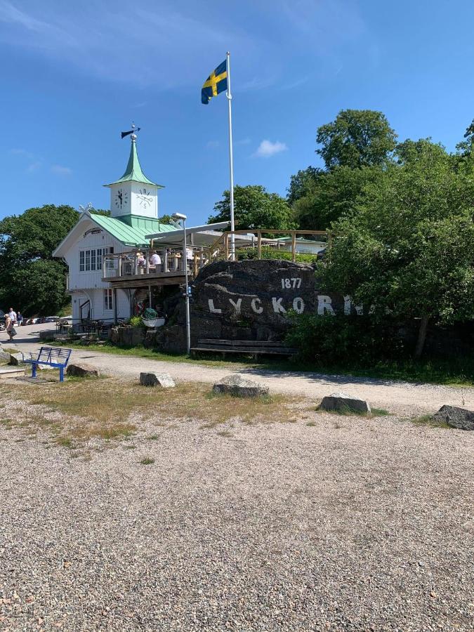 Ferienwohnung Nyrenoverat Kaellarlaegenhet Ljungskile Exterior foto